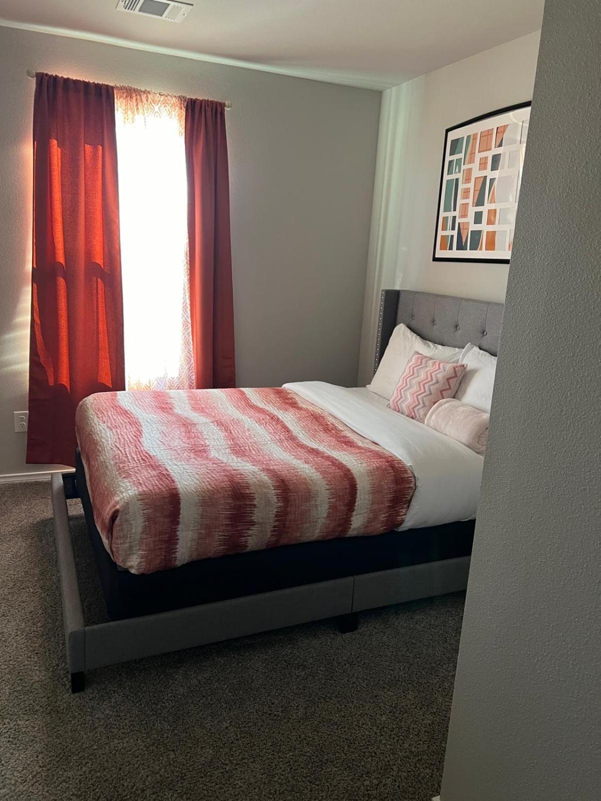 Gorgeous, Brand New 3 Bedrooms Home- Built 2024, Near Seaworld & Lackland Afb San Antonio Esterno foto