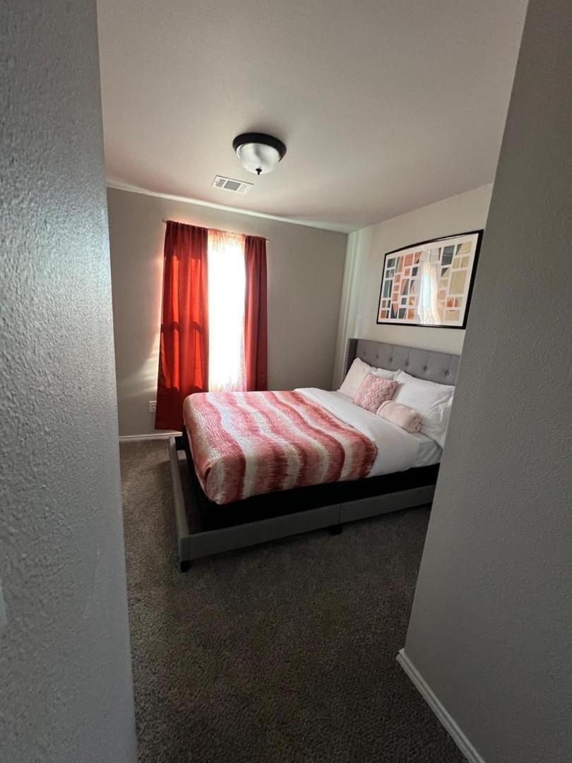 Gorgeous, Brand New 3 Bedrooms Home- Built 2024, Near Seaworld & Lackland Afb San Antonio Esterno foto